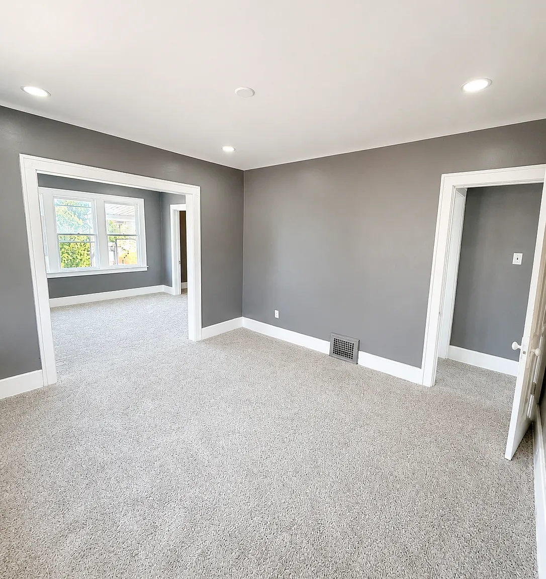2 bed, 1056 sqft, $1,200 — Photo 2