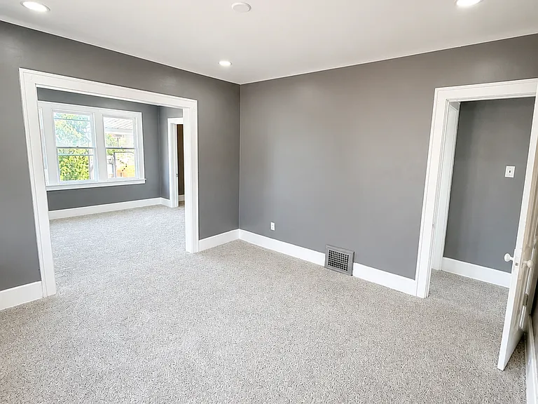 5627 Brandon St #2 — Photo 2