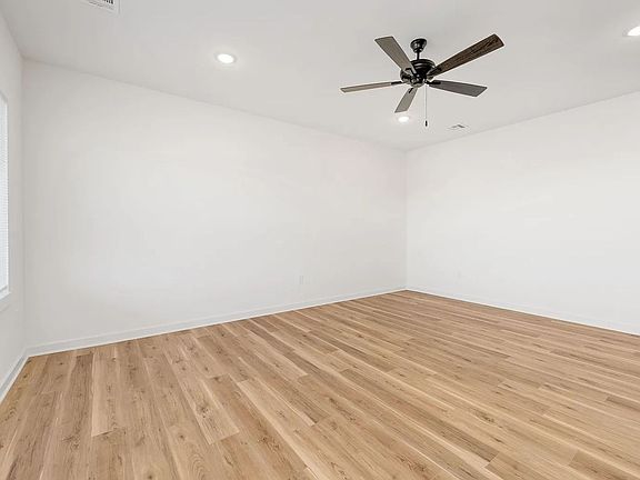 5th image of 2157 W Elk Ridge Ave