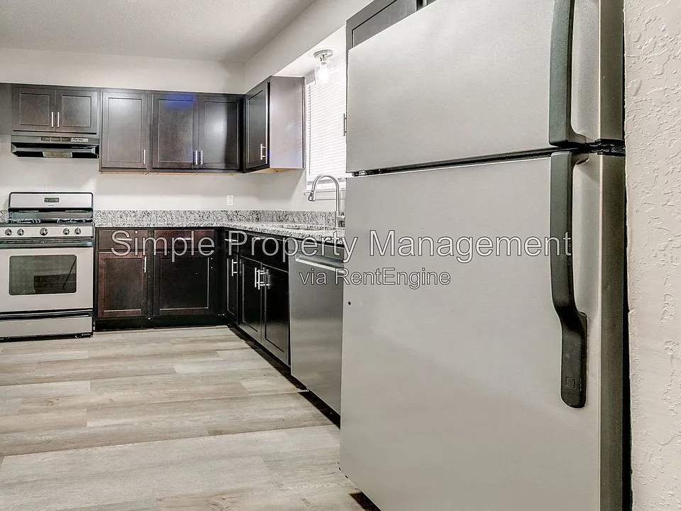 5832 NW 31st Ter #4