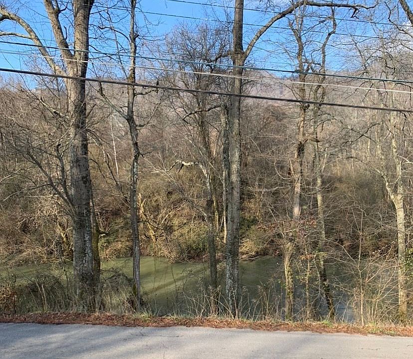 2nd image of 5824 Burnt Mill Rd