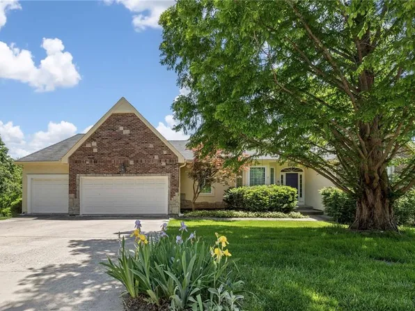 11709 E 71st Ct, Raytown, MO 64133