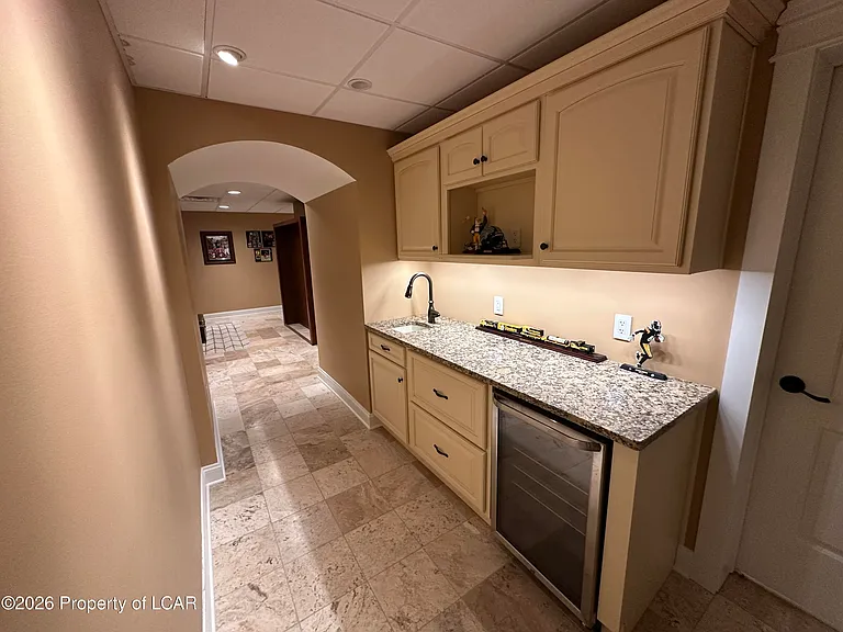 228 Windsor Way — Photo 24