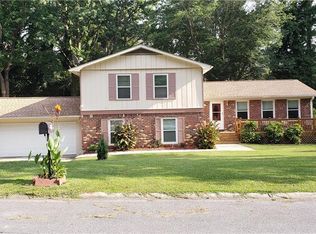 6105 Chanterelle Ct, Stone Mountain, GA 30087
