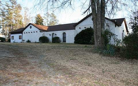 2nd image of 228 Old Monticello Rd NW