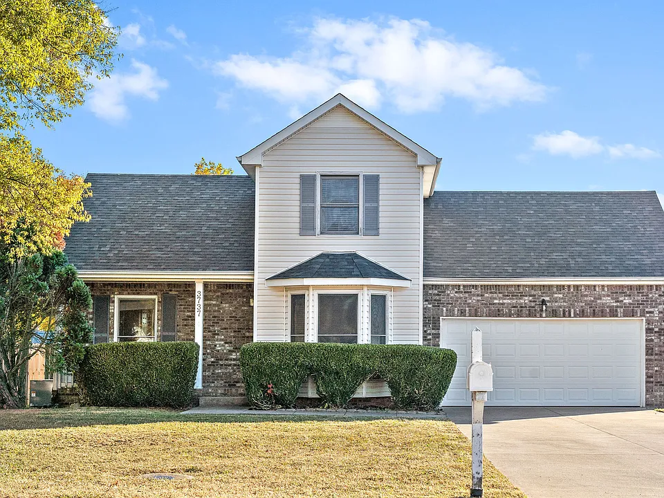 3737 Heather Dr