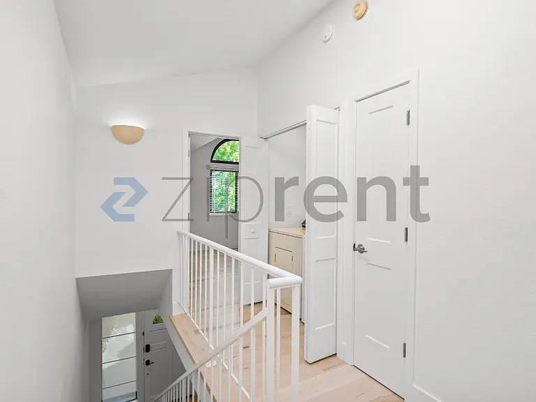 223 Saratoga Ave — Photo 20