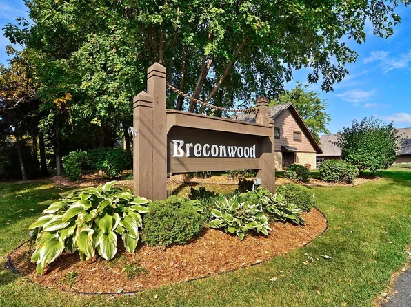 17711 Breconwood Rd, Wayzata, MN 55391