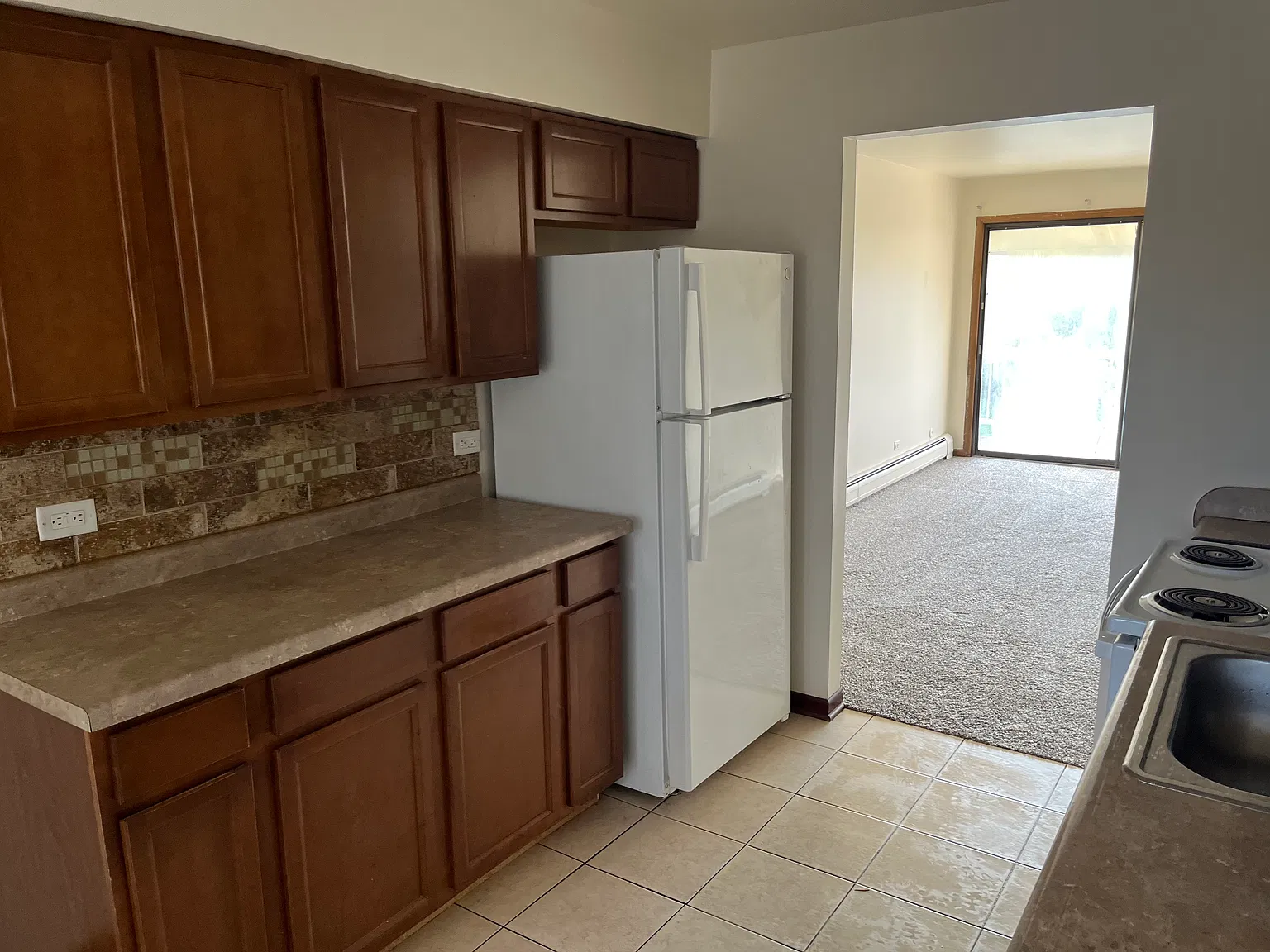 2 bed, 820 sqft, $1,380 — Photo 2