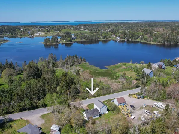 26 Flat Iron Road, Tremont, ME 04653