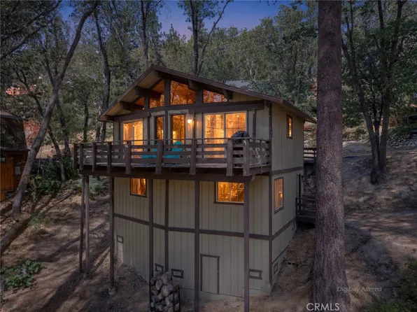 32904 Canyon Dr, Green Valley Lake, CA 92341