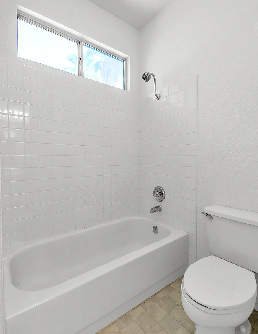 3 bed, 2.5 bath, 1916 sqft, $2,650 — Photo 2