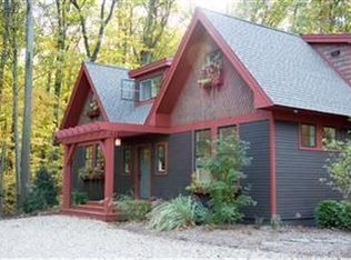 15564 Lakeside Rd, Lakeside, MI 49116