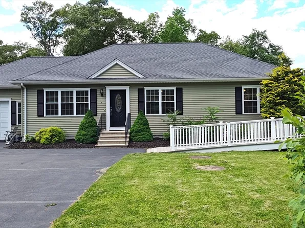 7 Herricks Ln, Millbury, MA 01527
