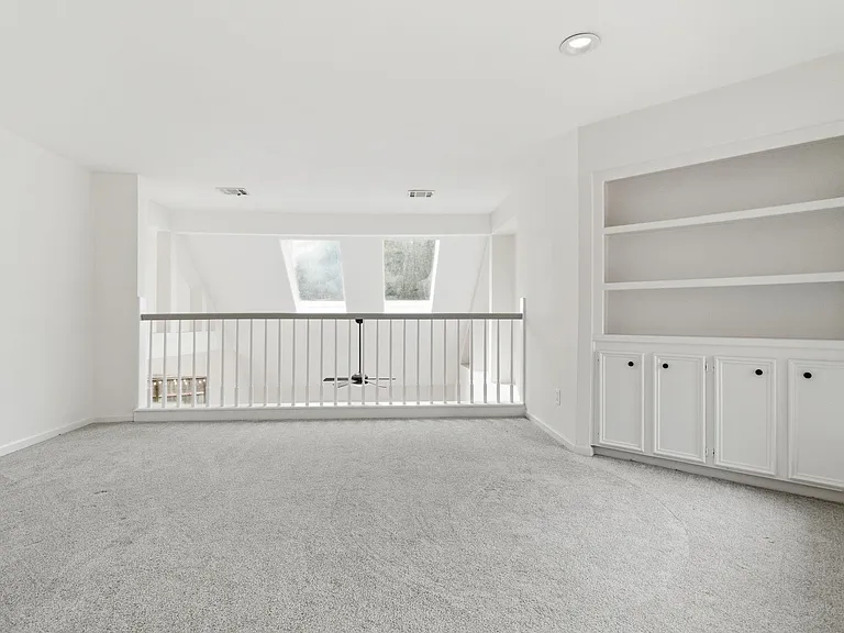 23 Cedar Chase Pl — Photo 24