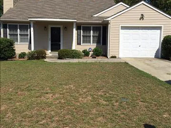112 Spreading Branch Dr, Hopkins, SC 29061
