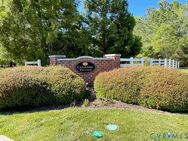 8107 Creekside Village Dr — Photo 9