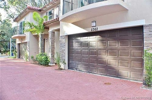 1st image of 2362 SW 18th Ave