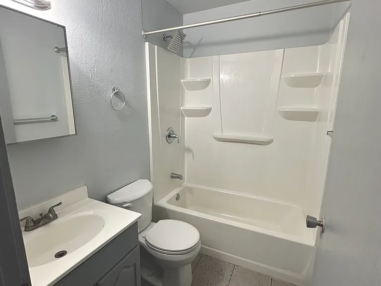440 E 11th Ave #B-6 — Photo 9