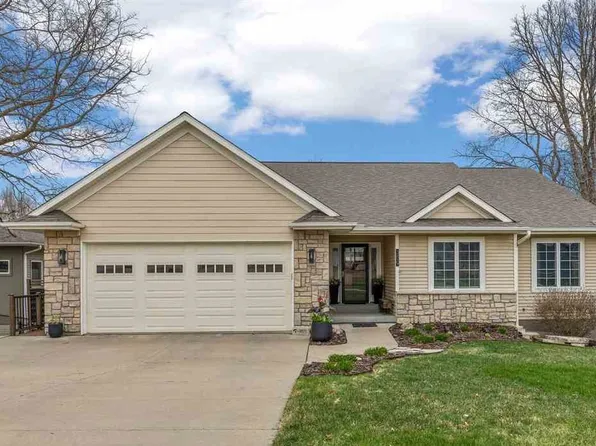 359 Sierra Trce, Coralville, IA 52241