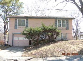 1404 Grayling Dr, Boonville, MO 65233