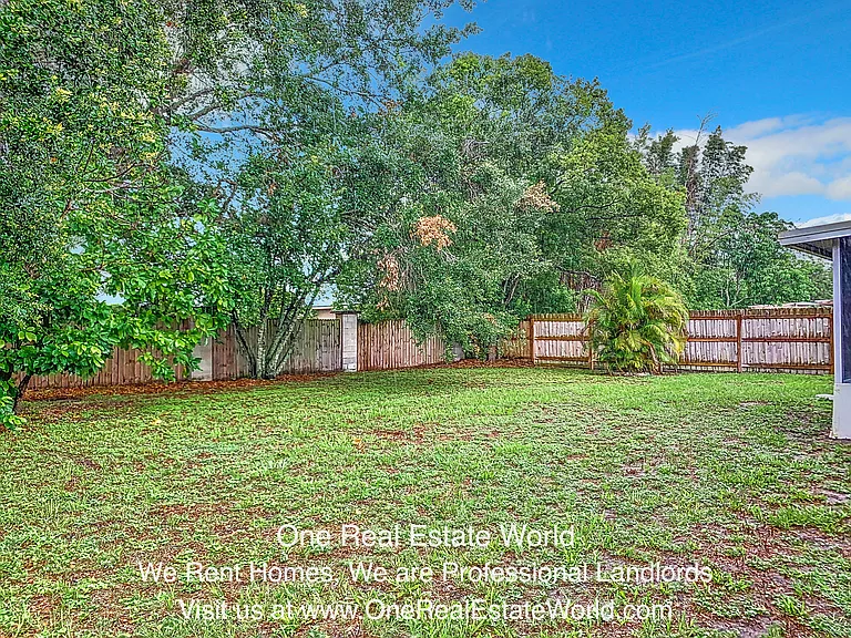 12929 Ohio Woods Ln — Photo 38