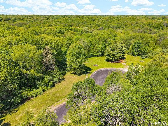 4th image of S Walnut Point Dr