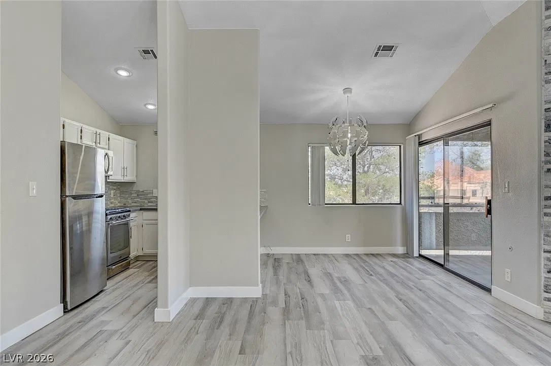 2 bed, 2.0 bath, 1091 sqft, $1,395 — Photo 4