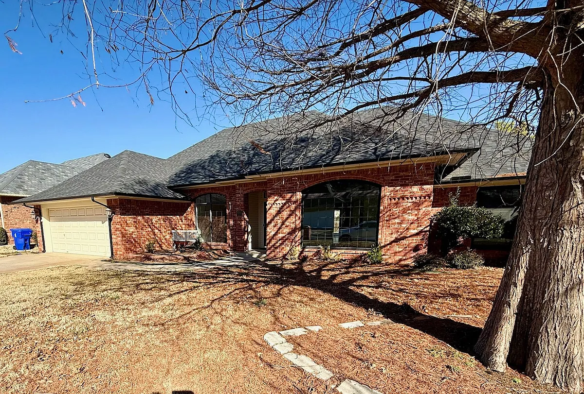 Building Photo - 3705 Barwick Dr