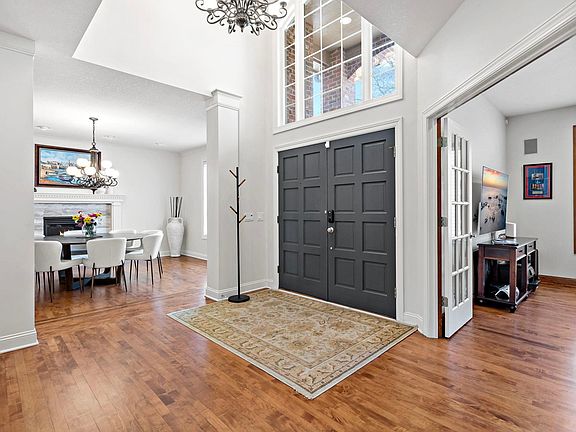 3rd image of 1504 Summit Oaks Ct