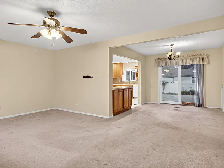 8516 Halprin Dr — Photo 6