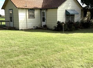 225 E Wheat St, Goltry, OK 73739