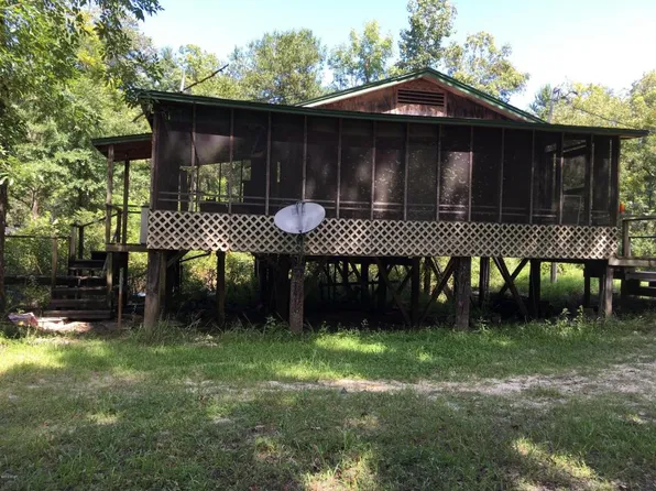 151 Elm St Unit 1, Wewahitchka, FL 32465