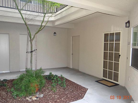 3rd image of 1100 Moon Cir Unit 1118