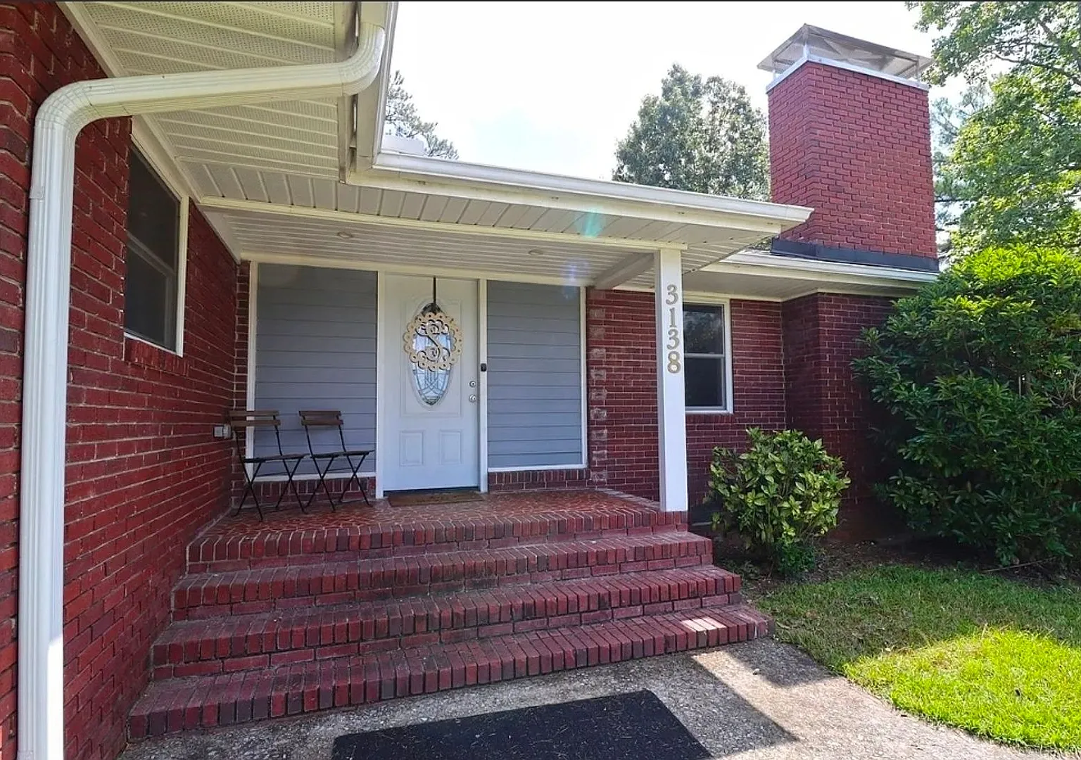 Forest Acres — Photo 2