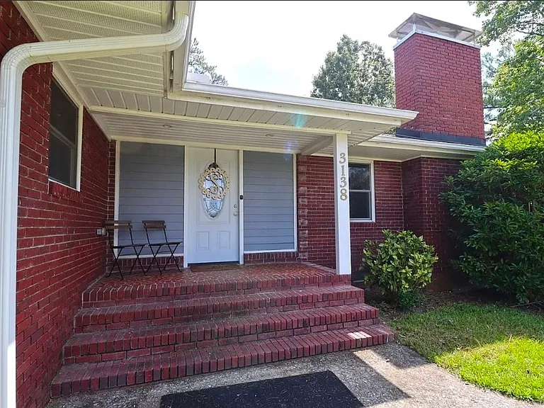 3138 Pine Belt Rd — Photo 2