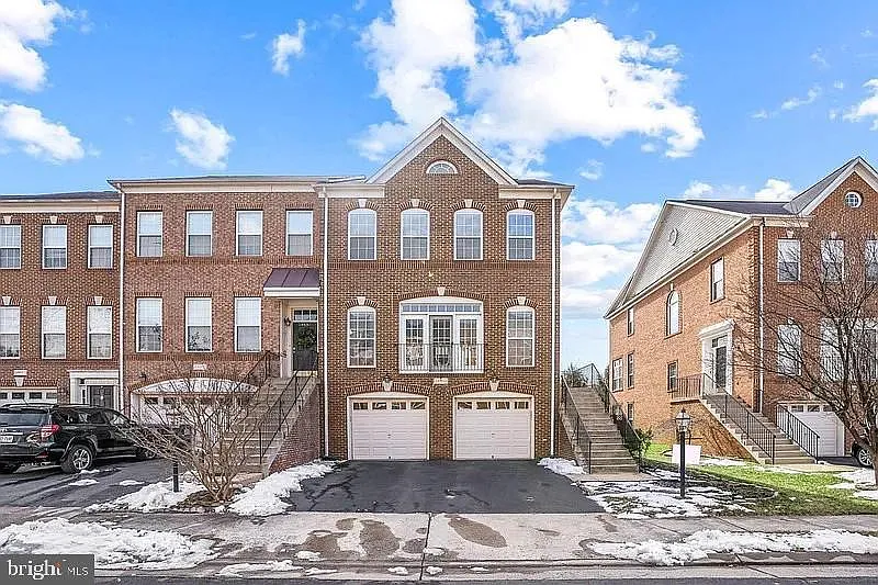 24689 Siltstone Sq