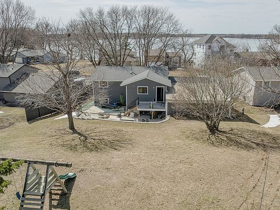 3rd image of 2731 Center Lake Dr