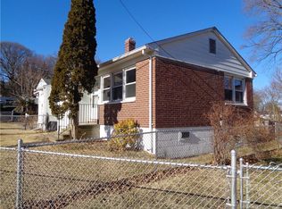 24 Underwood Ct, Stratford, CT 06614