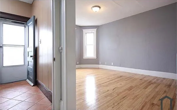 12 Havelock St #1 — Photo 5