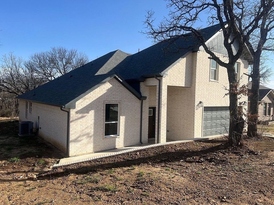 1st image of 504 Bellaire Cir