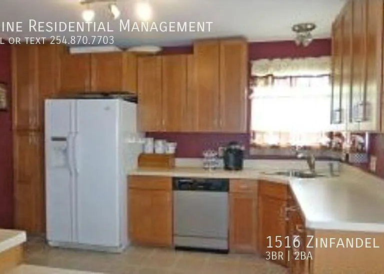 1516 Zinfandel Dr — Photo 3