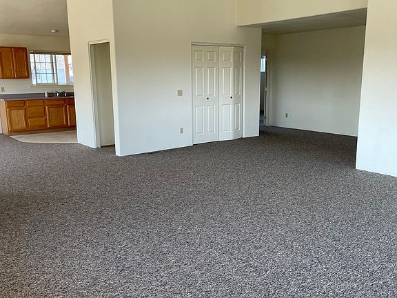 3rd image of 433 D St APT A