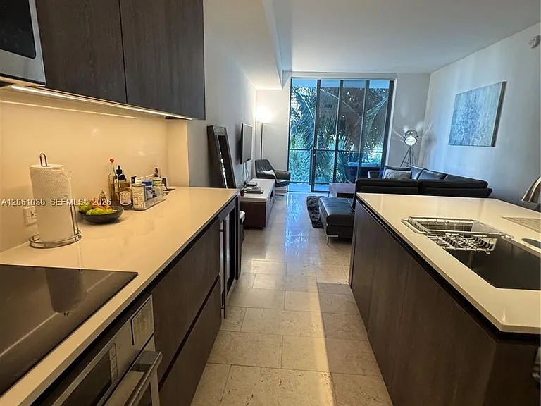 88 SW 7th St #805 — Photo 17