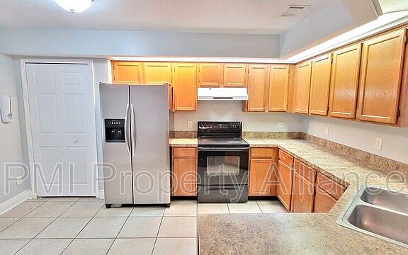 3rd image of 2894 Donaldson Dr