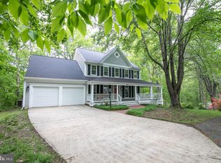 4648 Timber Ridge Dr, Dumfries, VA 22025