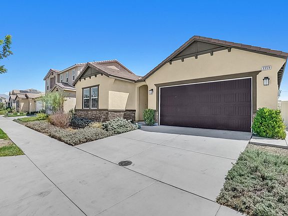 3rd image of 3359 Myrtle Dr