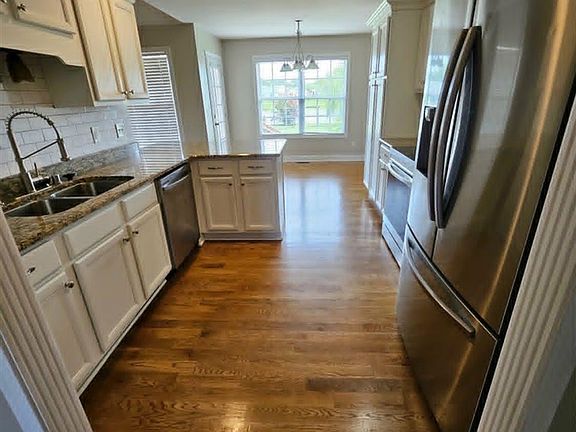 5th image of 432 Rodeo Ln