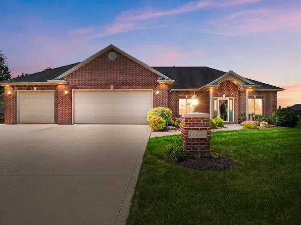 14210 Soaring Hawk Trl, Hoagland, IN 46745