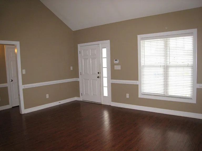 1009 Sebring Dr — Photo 6